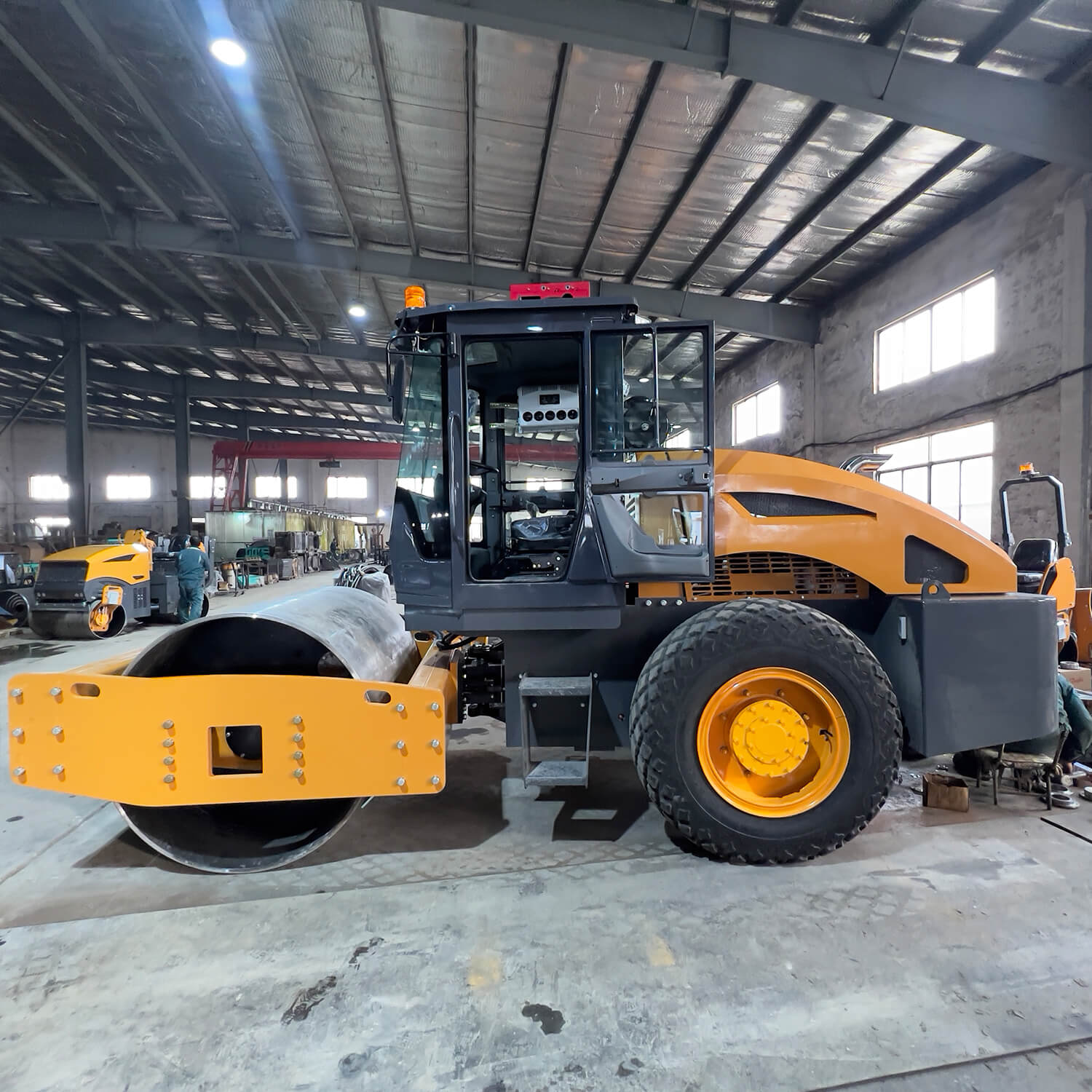 SDBM 8 Ton Road Roller