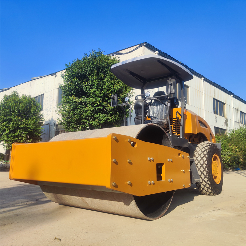 SDBM 10 Ton Road Roller